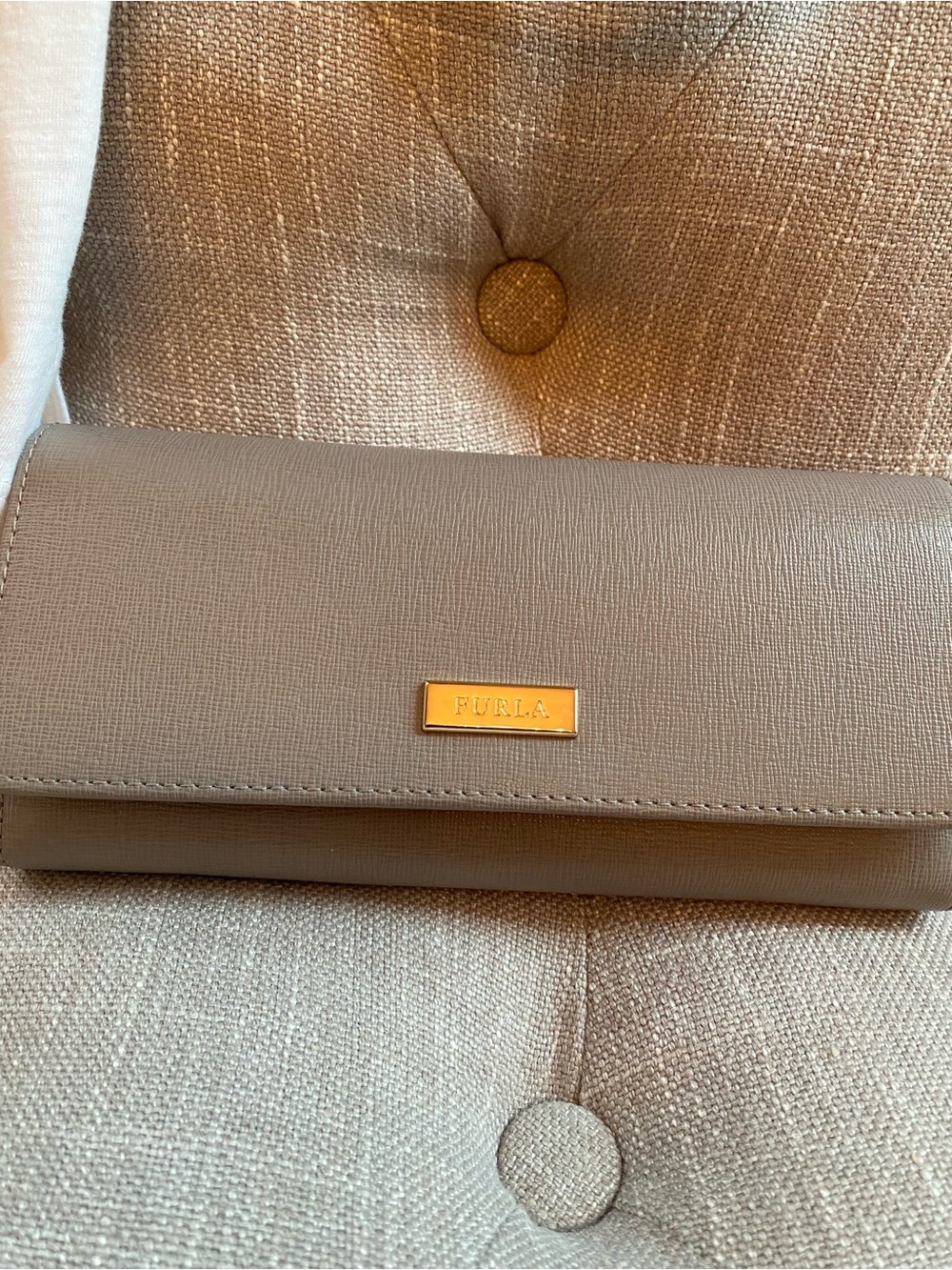 Furla Taupe Leather Wallet - Sleek Women's Clutch BRAND NEW